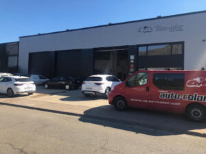 Auto-Color Planxa i pintura - Olot
