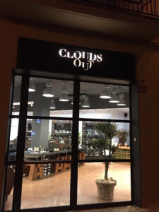 Clouds Out outlet - Llagostera
