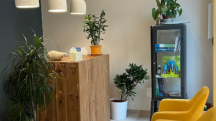 Foto De mans fisioteràpia i osteopatia l’Estartit