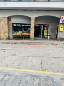 GURNI SUPERMERCAT - La Bisbal d'Empordà