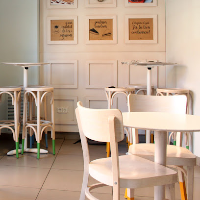 Foto Hop; cafeteria, bar i i els millors entrepans!