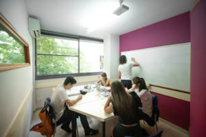 L'Aula Centre d'Estudis - Girona