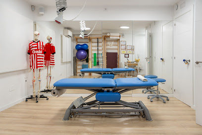 Foto OSFIT Centre Mèdic. Girona. Osteopatia, Fisioteràpia, Traumatologia, Columna vertebral, Dietista, Nutrició. Podologia.ECO.PRP