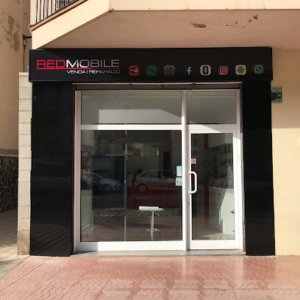 Red mobile - Roses